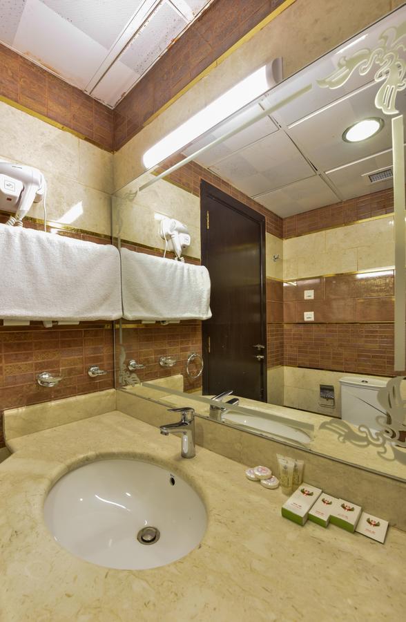 Bader Al Marsa Hotel Medina Exteriör bild